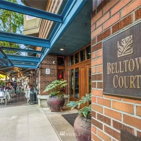 City Water View Oasis With Pool & Gym Near Cruise In Heart Of Seattle